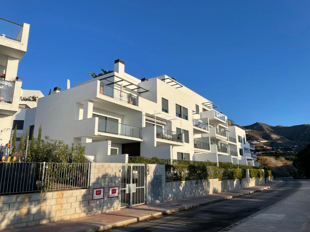 Sunny Penthouse Beach Apartment With Panoramic Views Almuñécar Extérieur photo
