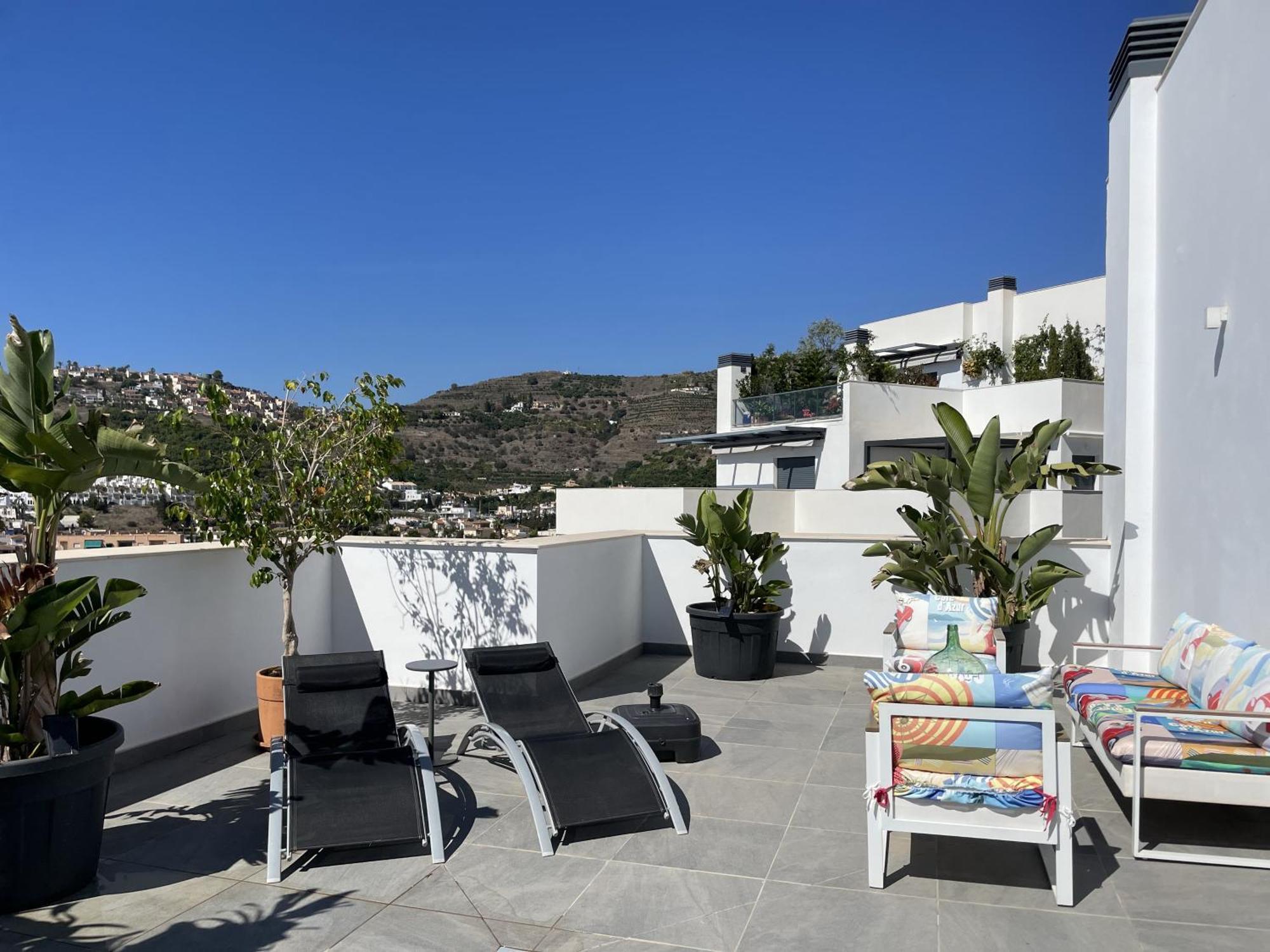 Sunny Penthouse Beach Apartment With Panoramic Views Almuñécar Extérieur photo